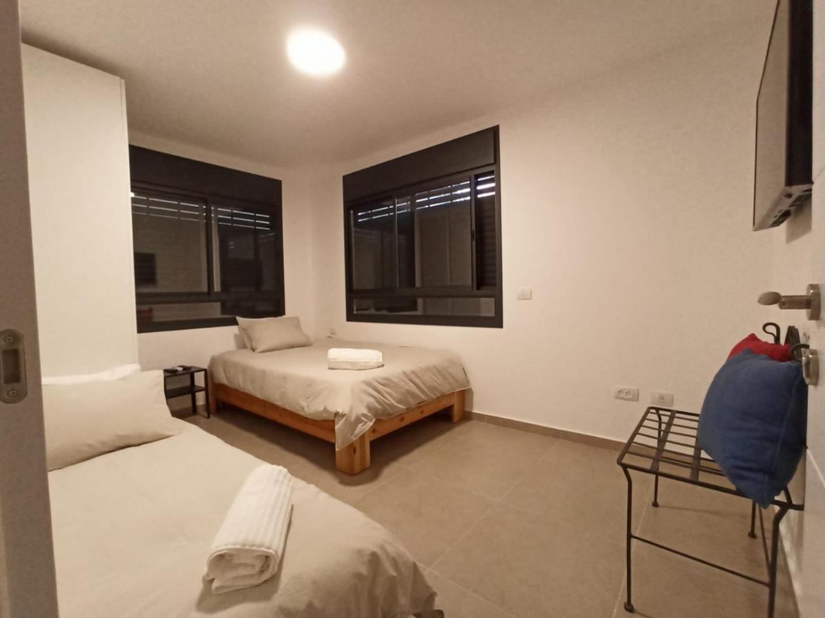 Accommodation At Miss Daisy - להתארח אצל מיס דייזי ロシュ・ピナ エクステリア 写真